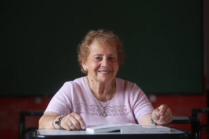 Cosma, 78 años, provincia de Buenos Aires. Para sus padres, el secundario no era necesario en una mujer; hoy tiene su revancha y está por recibirse
