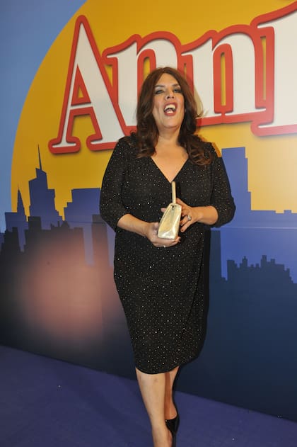 Costa, otra de las invitadas, posó para las cámaras