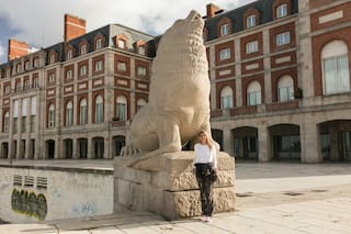 La funcionaria que le pone el cuerpo al arte público de Mar del Plata