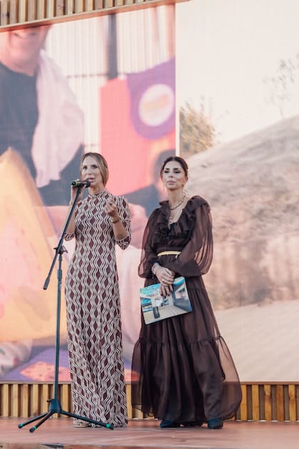 Costanza y Milagros Brito, vicepresidenta y presidenta de Vizora, respectivamente, en el momento de dar unas palabras
