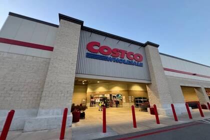 Costco bajará persianas todo el día; Sam’s Club acortará dos horas su horario y Trader Joe’s cerrará a las 17 horas en sus 600 locales