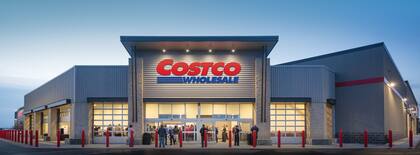 Costco es una cadena de tiendas de autoservicio de origen estadounidense que vende una amplia variedad de productos a precios bajos