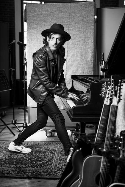 Coti se dio cuenta de que quera buenos vinos en los camarines de sus shows