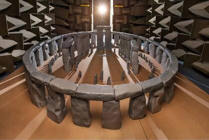 Cox creó una réplica a escala 1:12 del aspecto más completo que tuvo alguna vez Stonehenge