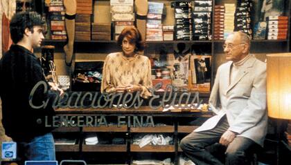 Creaciones Elías, el local que atiende Sonia (Aizemberg), mamá de Ariel (Hendler)