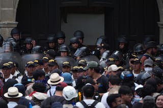 Crece el rechazo a la cuestionada reelección del rector de la única universidad pública en Guatemala