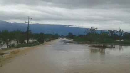 Crecida del Paraná: Aumentan las familias evacuadas