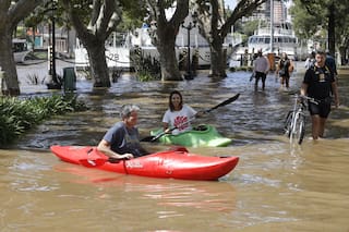 Todavía rige el alerta por la crecida del Río de la Plata: los dos distritos más afectados