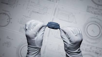 Vescovo llevó tres relojes Seamaster Planet Ocean Ultra Deep Professional Crédito: Omega