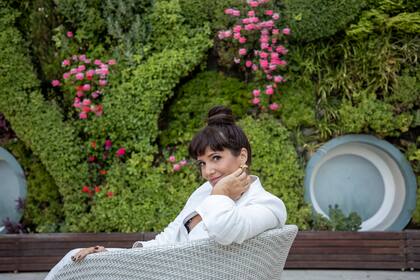 "Creo que a los 40 tuve una crisis, aunque no muy profunda, pero algo se me removió", asume