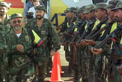 La desmovilización de las Fuerzas Armadas Revolucionarias de Colombia (FARC) comenzó en 2016.