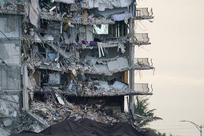 Crisis en condominios: el Senado y la Cámara divididos sobre soluciones para propietarios afectados por regulaciones post Surfside