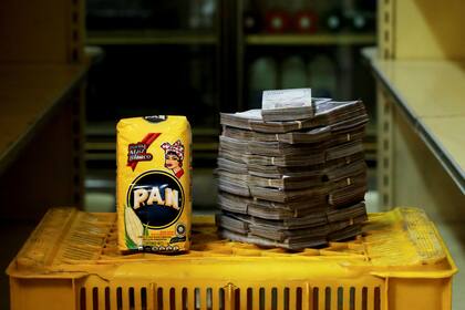 Un kilo de harina de maíz: 2.500.000 de bolívares (US$ 0,38)