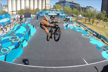 Cristian Balmaceda en el aire