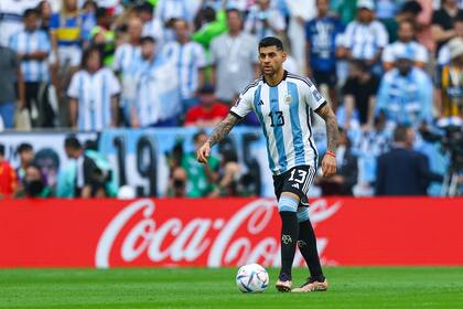 Cristian 'Cuti' Romero fue titular en el primer partido del Mundial y suplente en el segundo