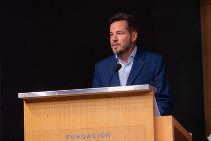 Cristian García Sarubbi, Director de Comunicación y Desarrollo Humano de OSDE, dio la bienvenida a todos los presentes.