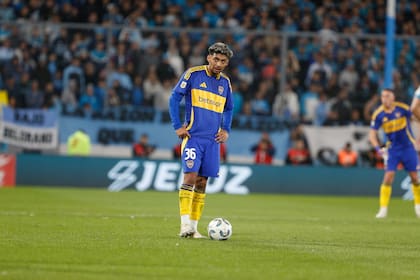 Cristian Medina, en la cancha de Racing