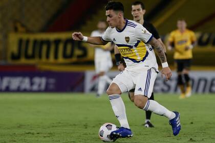 Cristian Pavón, ante Barcelona, por la actual Copa Libertadores 2021; el wing fue uno de los "refuerzos" que recuperó el DT Russo hace poco