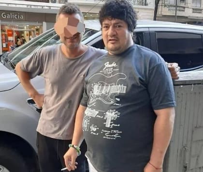 Cristian "Pity" Álvarez, cuando lo fotografiaron en la calle, por primera vez, desde que lo arrestaron en 2018