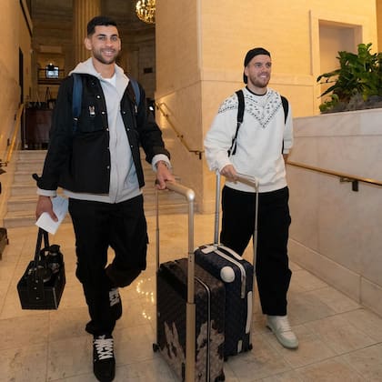 Cristian Romero y Giovani Lo Celso