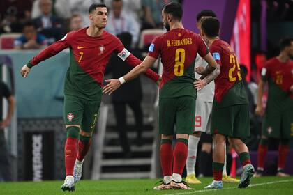 Cristiano Ronaldo anotó un gol en el triunfo de Portugal sobre Suiza, pero fue anulado por offside