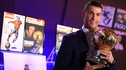 Cristiano Ronaldo con su cuarto Balón de Oro