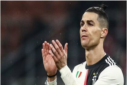 Cristiano Ronaldo, de 35 años, juega en Juventus y está valorizado en 81 millones de dólares.