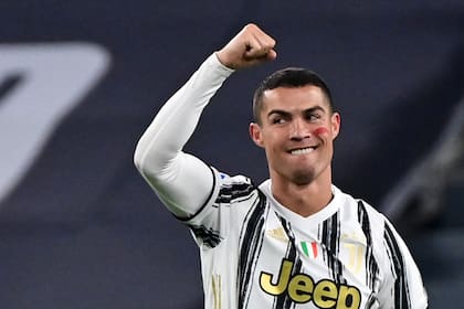 El delantero de Juventus superó su propio récord en Instagram