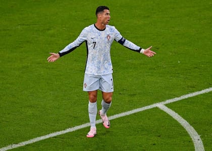Cristiano Ronaldo participó del encuentro en el que Portugal cayó por 2-0 ante Georgia