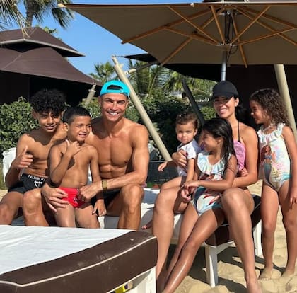 Cristiano y Georgina comparten la crianza de cinco niños (Foto: @cristiano)