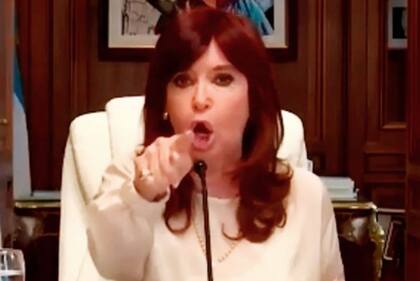 El alegato de Cristina Kirchner ante los jueces de Casación en la causa del "dólar futuro" elevó al máximo las tensiones dentro y fuera del Gobierno
