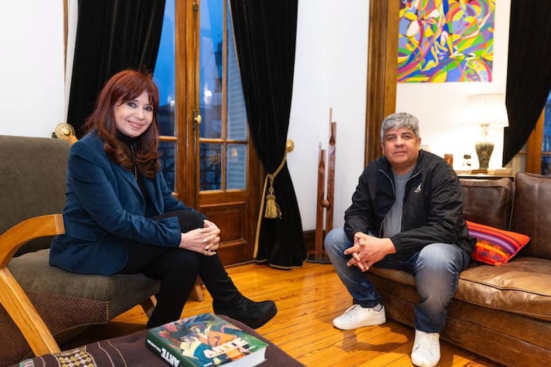 Cristina fue visitada por Pablo Moyano en su casa