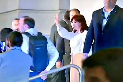Cristina Kirchner al llegar al CCK