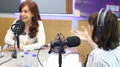 Cristina Kirchner: "No pongo las manos en el fuego ni por De Vido ni por nadie"