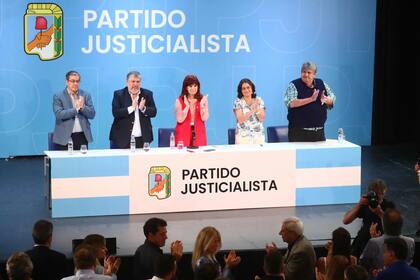 Cristina Kirchner asume como presidenta del PJ