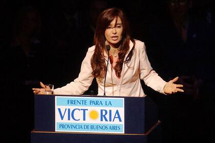 Cristina Kirchner, durante su lanzamiento como candidata a senadora en el Teatro Argentino, en La Plata