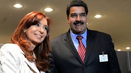 Cristina Kirchner junto a Nicolás Maduro