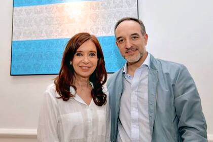 Cristina Kirchner junto al senador Martín Doñate