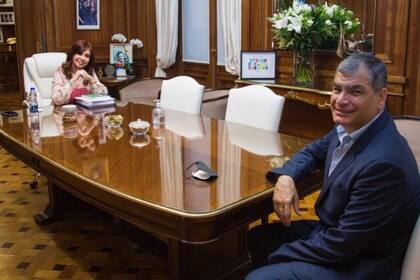 Cristina Kirchner recibió esta semana a Rafael Correa en su despacho del Senado