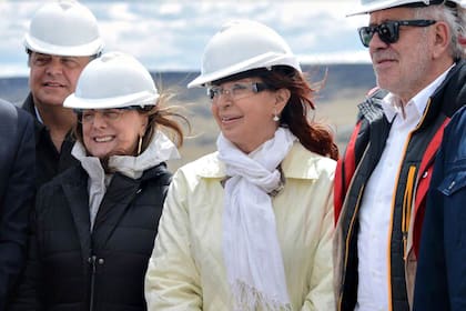 Cristina Kirchner recorrió las obras de una represa junto a uno de los principales implicados en la causa de los Cuadernos