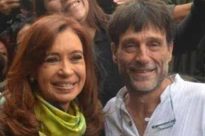 Cristina Kirchner y el cura Francisco "Paco" Olveira
