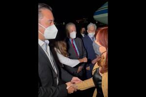 Así llegó anoche Cristina Kirchner a Honduras, donde tuvo un recibimiento familiar