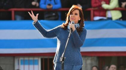Cristina Kirchner pidió que no haya banderas partidarias en el acto