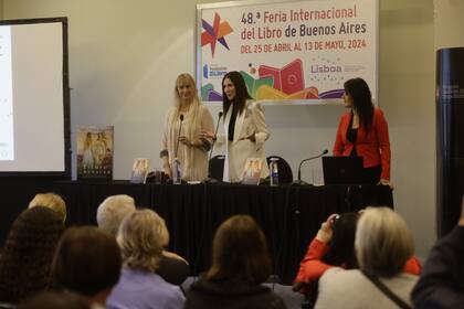 Cristina Pérez presentó su libro Tiempo de renacer