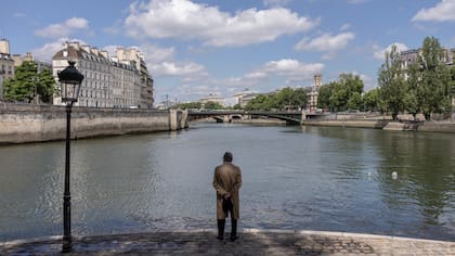 Cristóbal Balenciaga estrenó el viernes 19 de Star+.