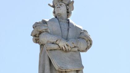 Cristóbal Colón: la estatua desplazada