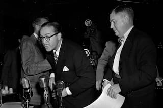 Críticos advierten sobre nuevos estándares de enseñanza de Florida sobre el anticomunismo