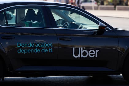 Críticos sugieren que la medida de Uber busca blindar las ganancias corporativas al dificultar que los ciudadanos demanden a las compañías por lesiones graves