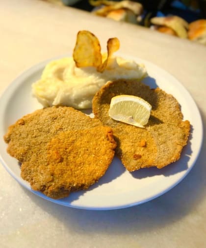 Crocantes y tentadoras, así son las milanesas de Army.