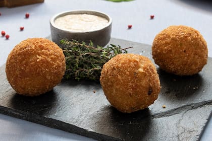 Croquetas de molleja por Darío Gualtieri.